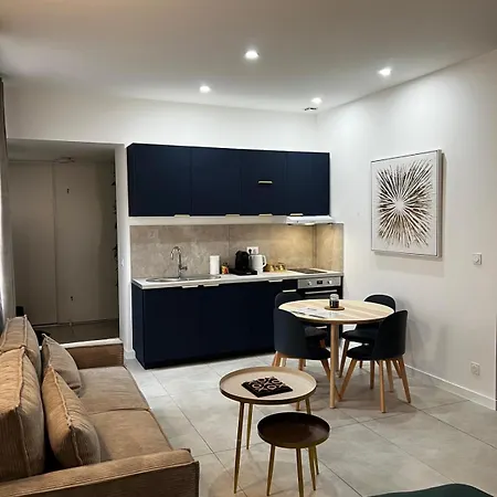Des Sacres - Avec Jacuzzi Privatif Apartment *