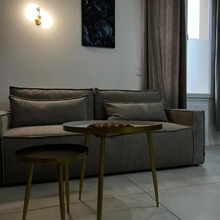 Des Sacres - Avec Jacuzzi Privatif Reims