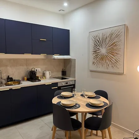 Des Sacres - Avec Jacuzzi Privatif Apartment