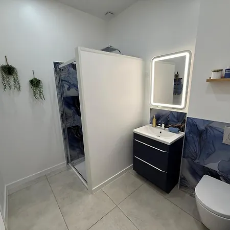 Des Sacres - Avec Jacuzzi Privatif Apartment